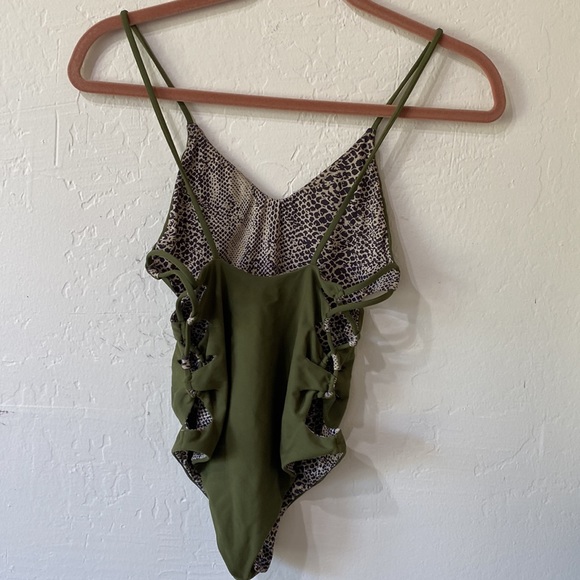 Acacia Florence olive one piece - Picture 2 of 5